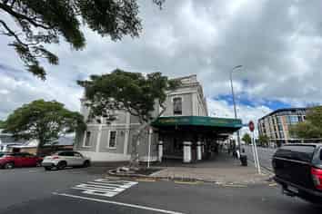 Savills - Jervois Road Office