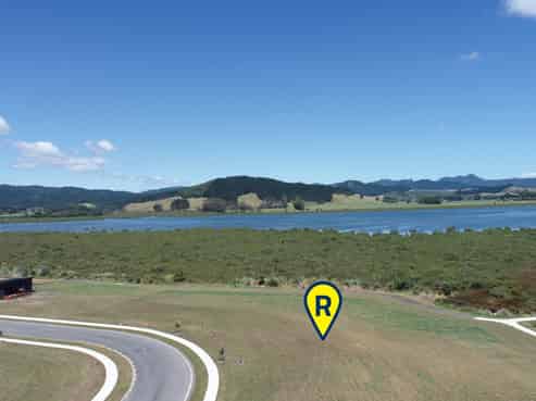 175 Kopani Road, Matarangi