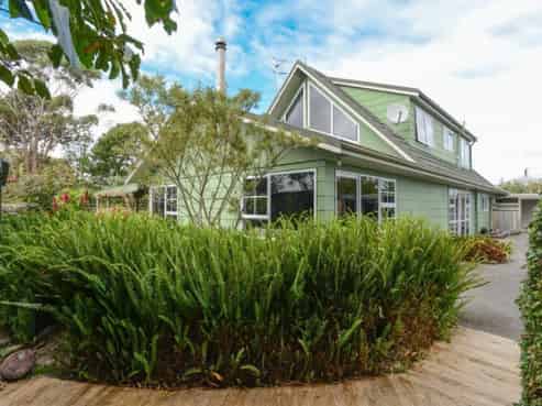 55 Watchman Road, Westshore