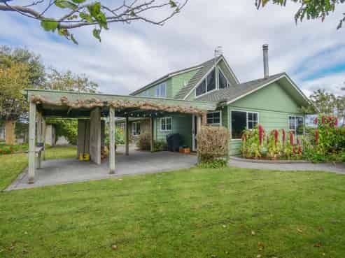 55 Watchman Road, Westshore
