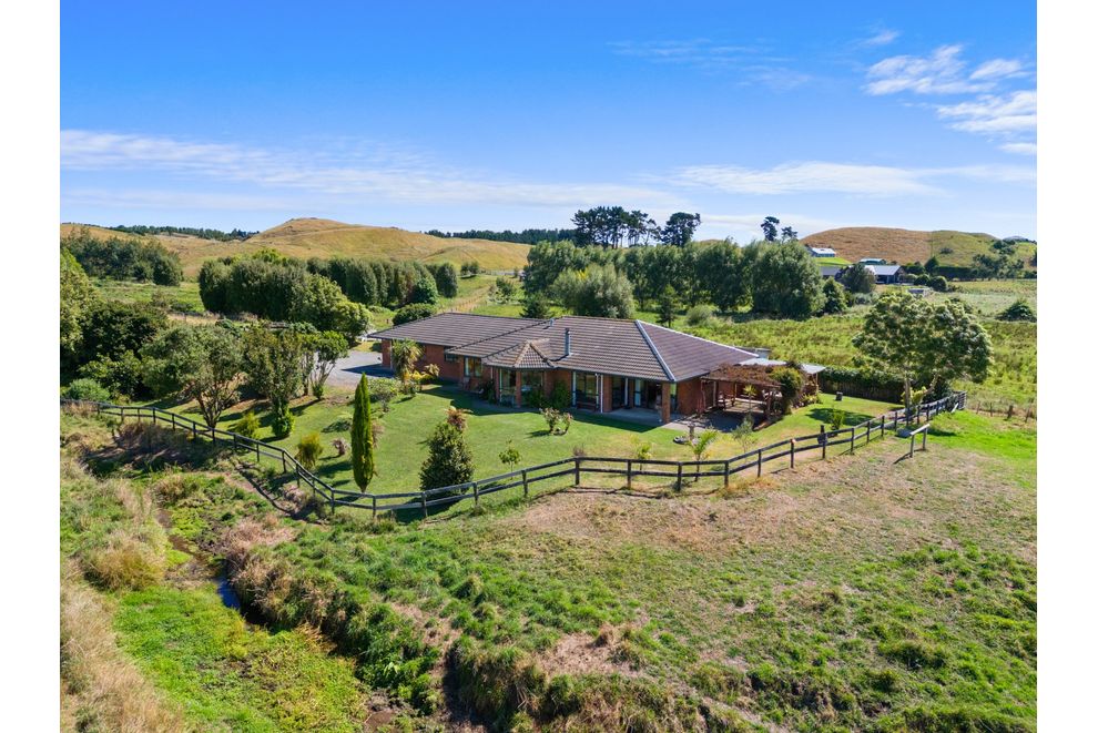 761 State Highway 1, Te Horo, Kapiti Coast For Sale realestate.co.nz