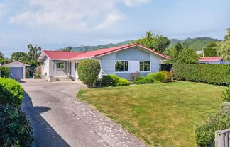 Sold 83 Belvedere Avenue Waikanae realestate .nz