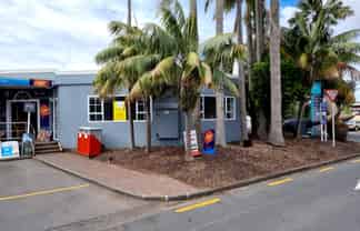 Hobsonville  Marina  office/retail 