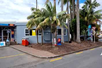 Hobsonville  Marina  office/retail 