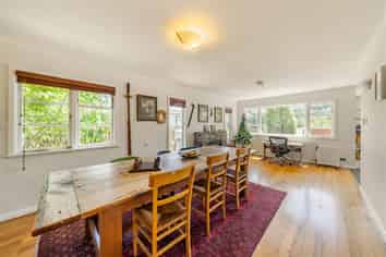  34 Bassett Road, Johnsonville