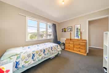  34 Bassett Road, Johnsonville