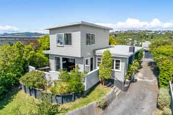  34 Bassett Road, Johnsonville
