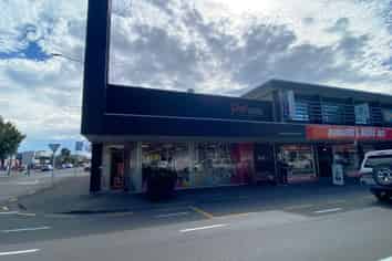 Prime Corner Retail/Office Site