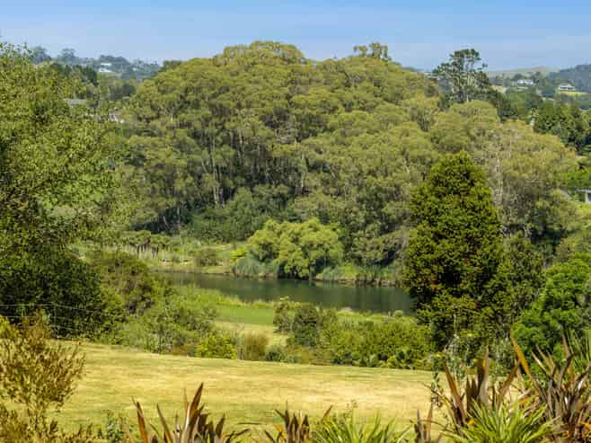 94 Taniwha Place, Bethlehem