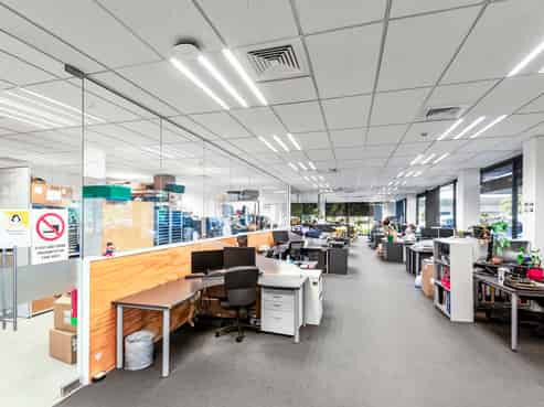 Immaculate 2,352sqm Office - Can be split