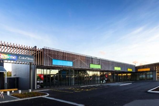 Retail at the Village in Tower Junction – pohled 2