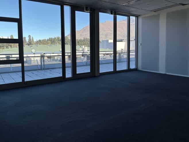 CBD Office with Balcony - Mountainwatch House