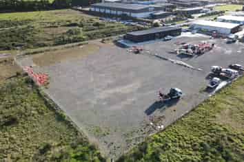 Large Waiwhakaiho Yard