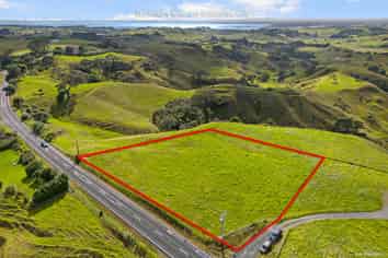 1942 Awhitu Road, Waiuku