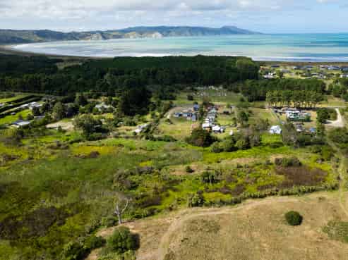 21a YMCA Road, Mahia