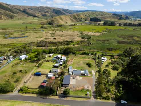 21a YMCA Road, Mahia