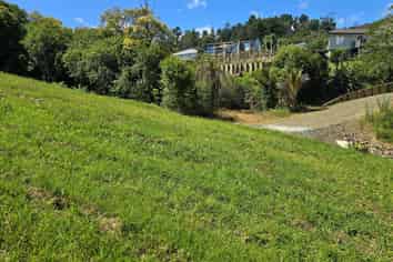 122 Korokoro Crescent, Thames