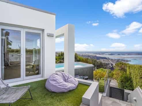 131 Panorama Road, Clifton