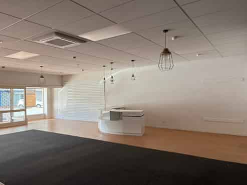 Popular retail location for lease