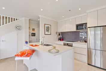 P1/163 The Terrace, Wellington Central