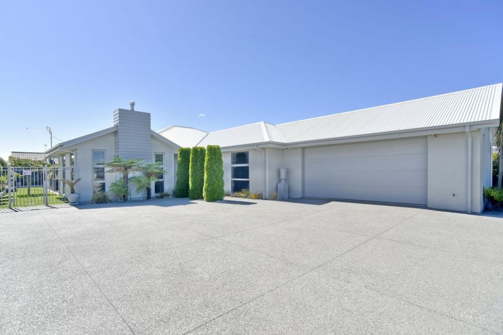 Sold 21 Sovereign Boulevard, Kaiapoi realestate.co.nz