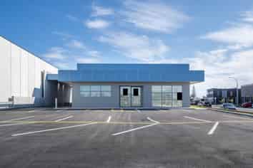 Stunning New Showroom & Warehouse