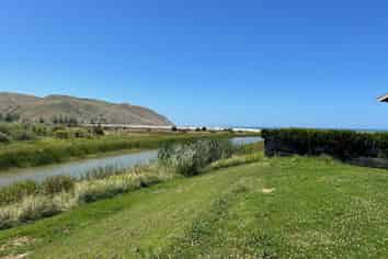21 Shoal Beach Road, Aramoana