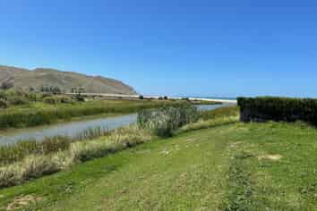 21 Shoal Beach Road, Aramoana