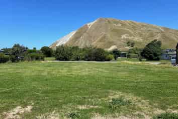 21 Shoal Beach Road, Aramoana