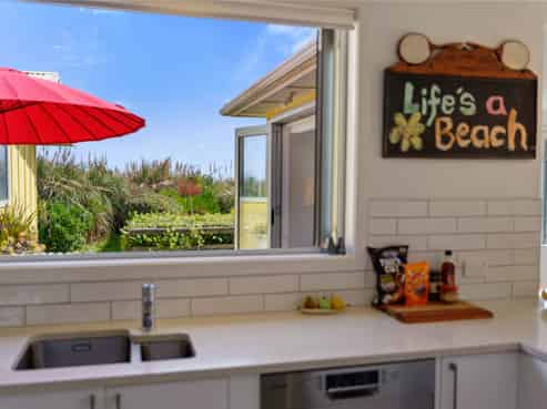 1 Rodney Avenue, Te Horo Beach