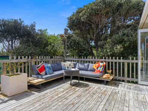 1 Rodney Avenue, Te Horo Beach