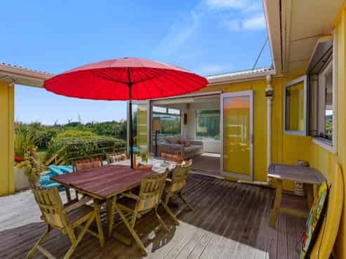 1 Rodney Avenue, Te Horo Beach