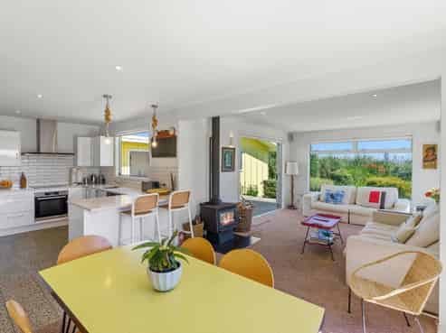1 Rodney Avenue, Te Horo Beach