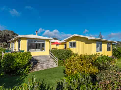 1 Rodney Avenue, Te Horo Beach