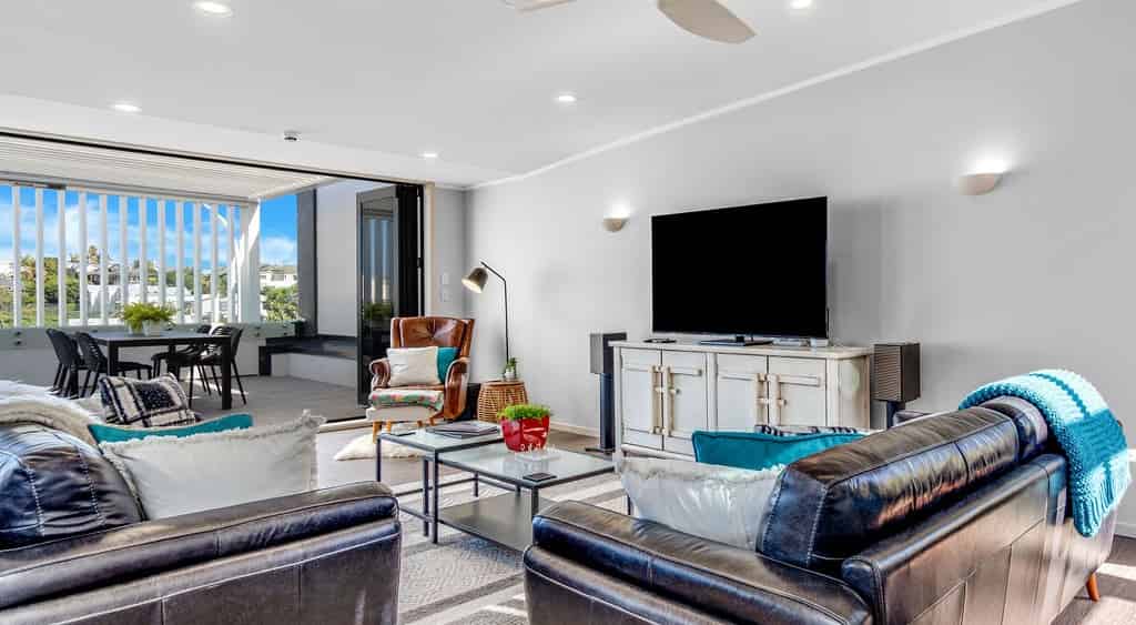 L2/30 Victoria Road, Devonport, North Shore City For Rent