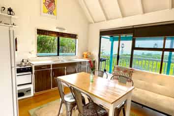 41 Ocean View Crescent, Rakino Island