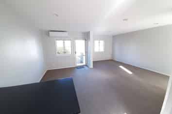 77 Winery Way, Henderson