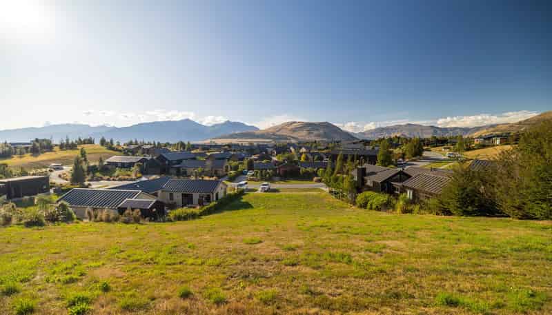 19 Pendeen Crescent, Jacks Point