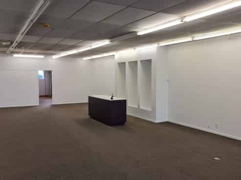 Retail shop in Moturoa