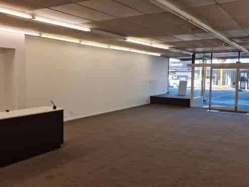 Retail shop in Moturoa