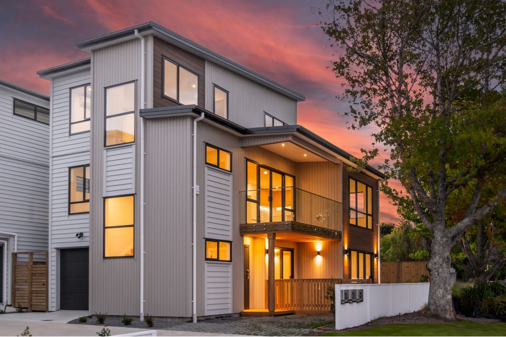 8/46 Cockayne Crescent, Sunnynook, North Shore City For Sale