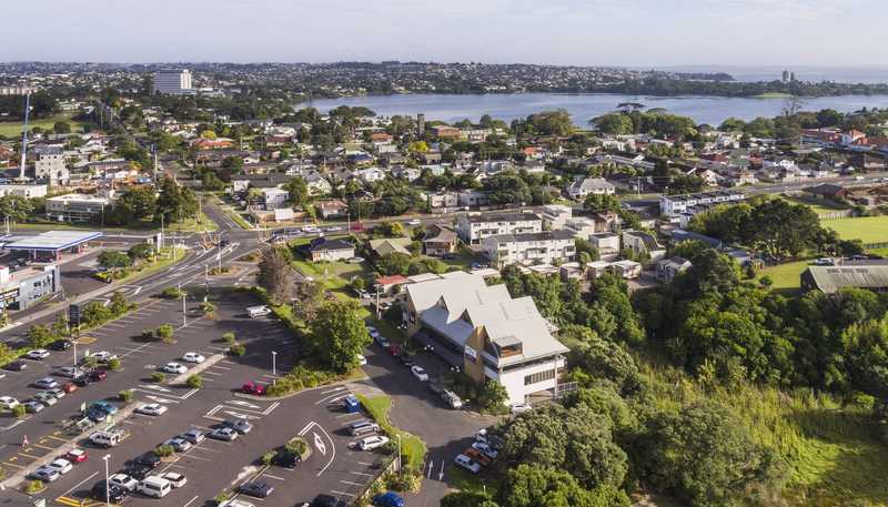 8 Greydene Place, Takapuna