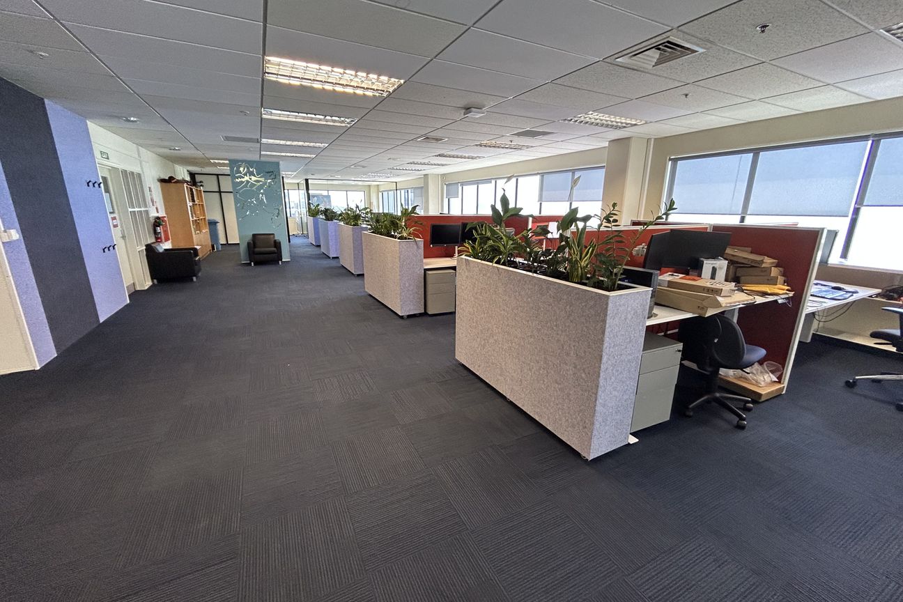 Elevated Central Position - Vista 6