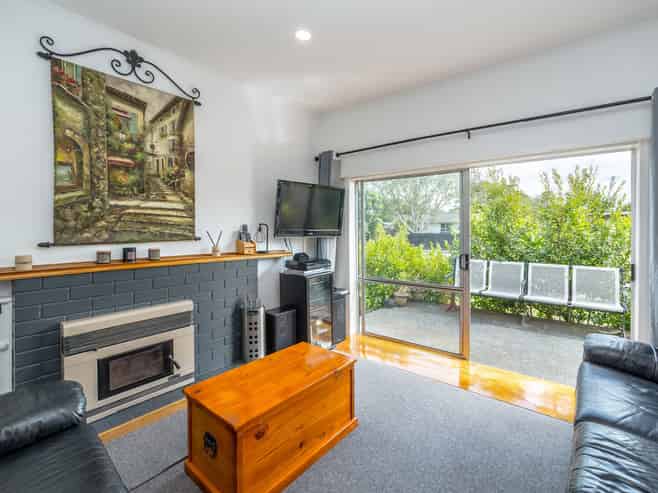 7 Reading Street, Greytown