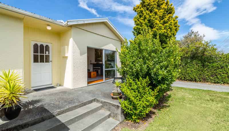 7 Reading Street, Greytown