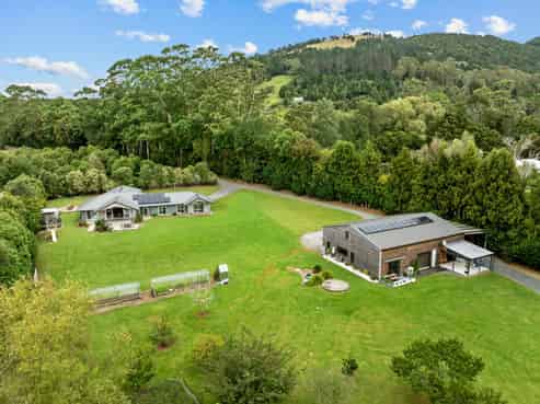 587D Crane Road, Kauri
