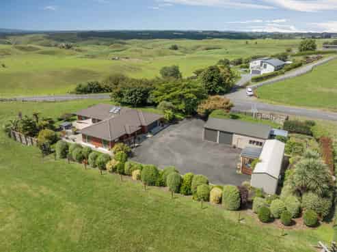 15 Pinedale Road, Lichfield