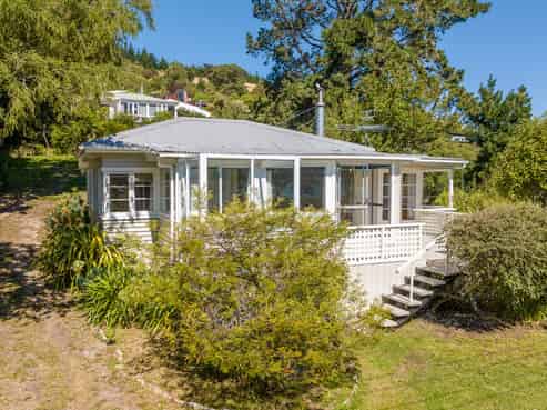 426 Marine Drive, Charteris Bay