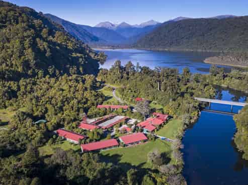 Wilderness Lodge Lake Moeraki 
