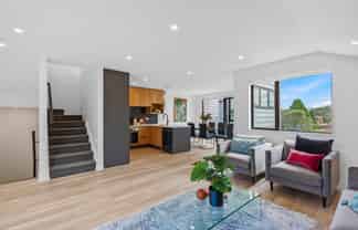 4/13 Fairdale Place, Birkdale